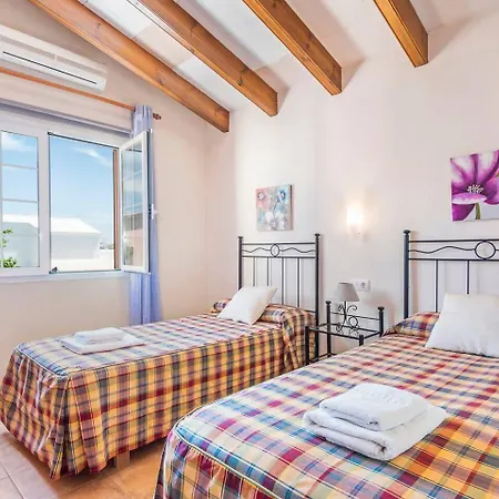 Paula Casa Con Estilo Menorquin. Вилла Son Carrio (Menorca)